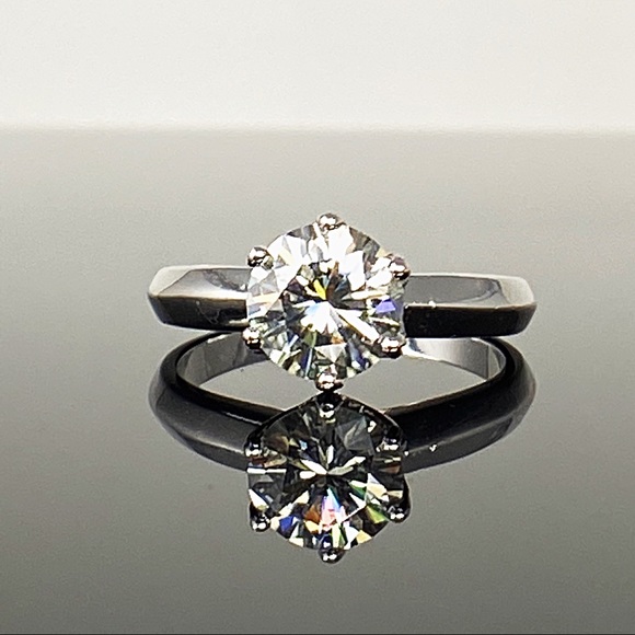 Tiffany&Co 14k 2 Carat Lab Diamond Engagement Ring - Picture 2 of 16